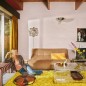 coussin chic canape salon jaune velours raye hk living