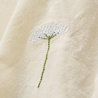 Serviette de table coton brode fleur IB Laursen FLORA