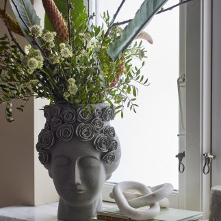vase tete de femme fleuri gres gris bloomingville