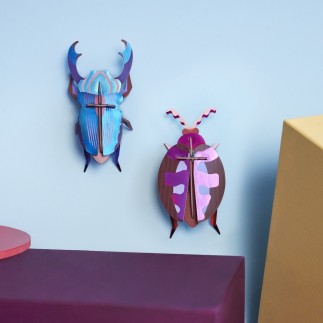 Petit scarabee decoration murale carton Studio Roof Lumen Pink Beetle