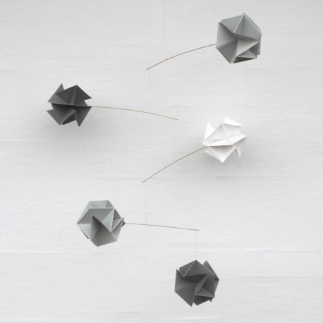 Mobile suspendu origami en papier livingly molecule mobile gris